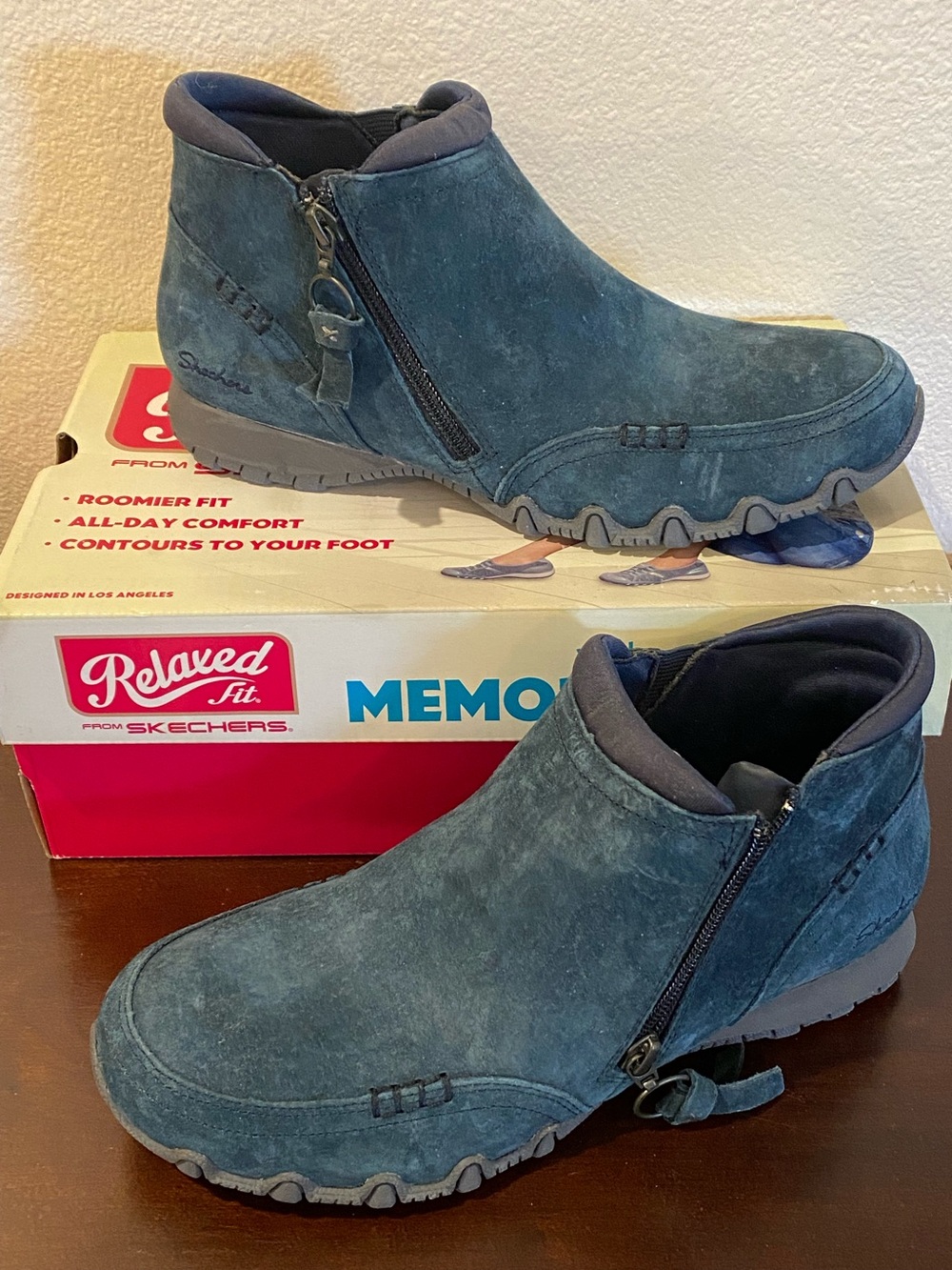 NWB Skechers Bikers Zappiest Navy Suede Leather Ankle Bootie Women’s Size 8